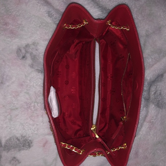 ❌SOLD❌Tory Burch Britten Triple Compartment - Picture 5 of 6